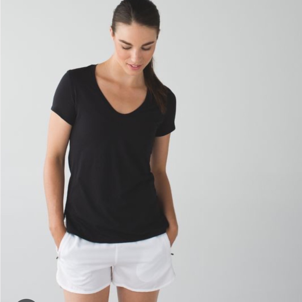 Lululemon Circadian tee black size 4